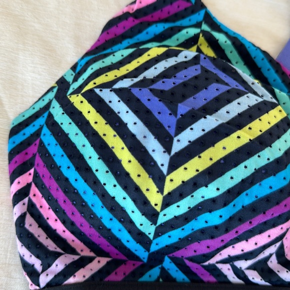 VSX Sports Bra - Size 34D - Picture 3 of 6